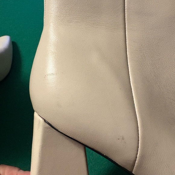 Marc Fisher Women’s White Yanara Heeled Bootie 9 - Picture 7 of 11